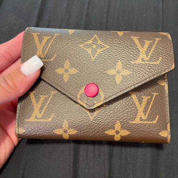 Louis Vuitton Victorine wallet - Picture 1 of 7